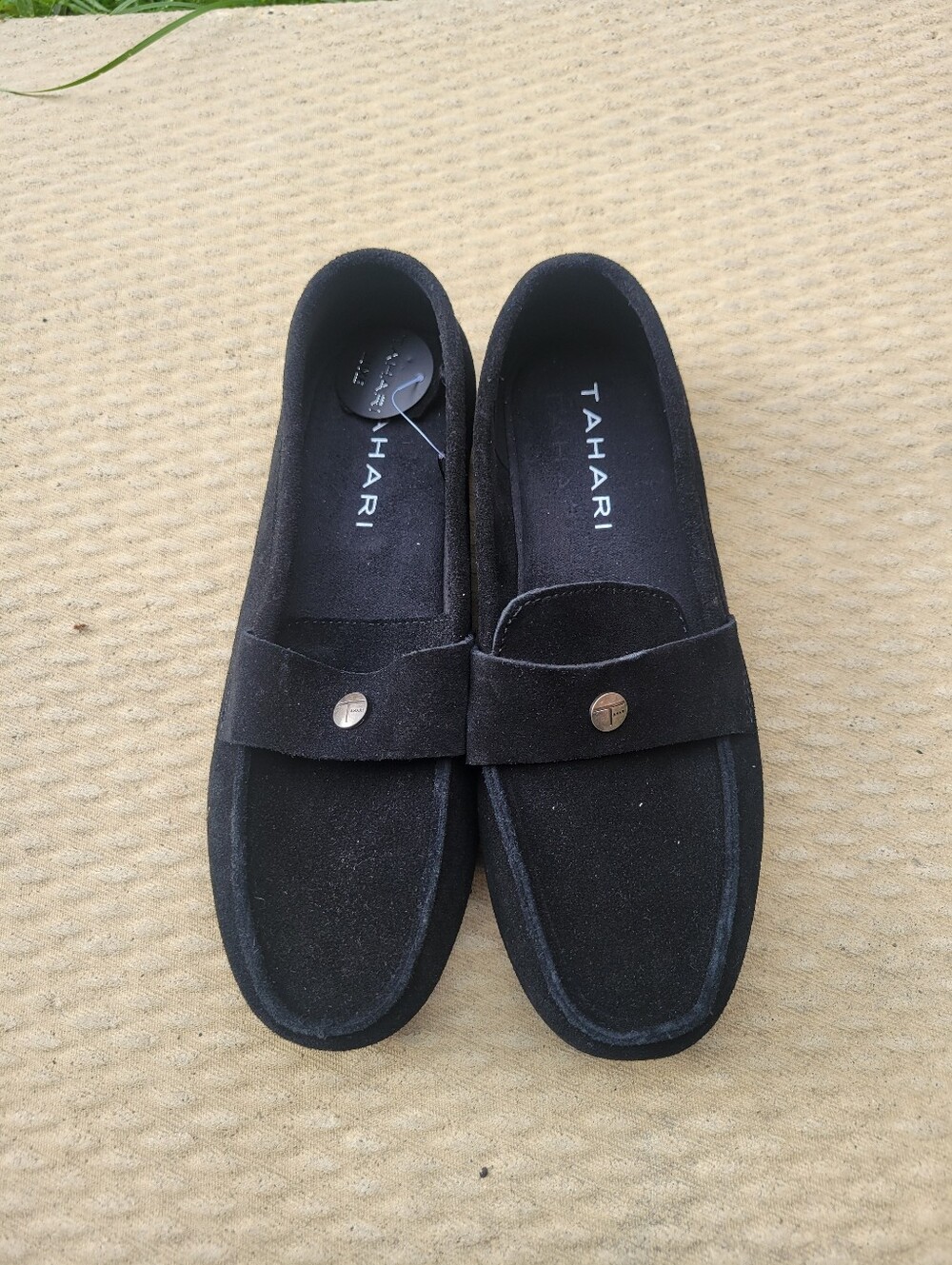 New Tahari Suede Loafers Size 8